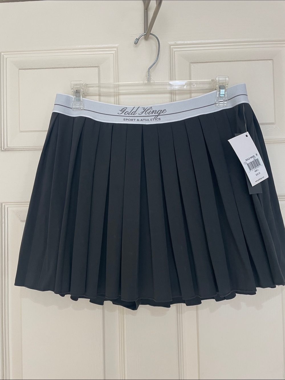 Gold Hinge Black Pleated Tennis Skirt with Contrast Waistband